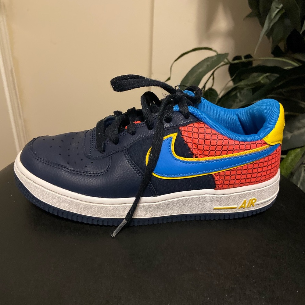 Boys gym shoes